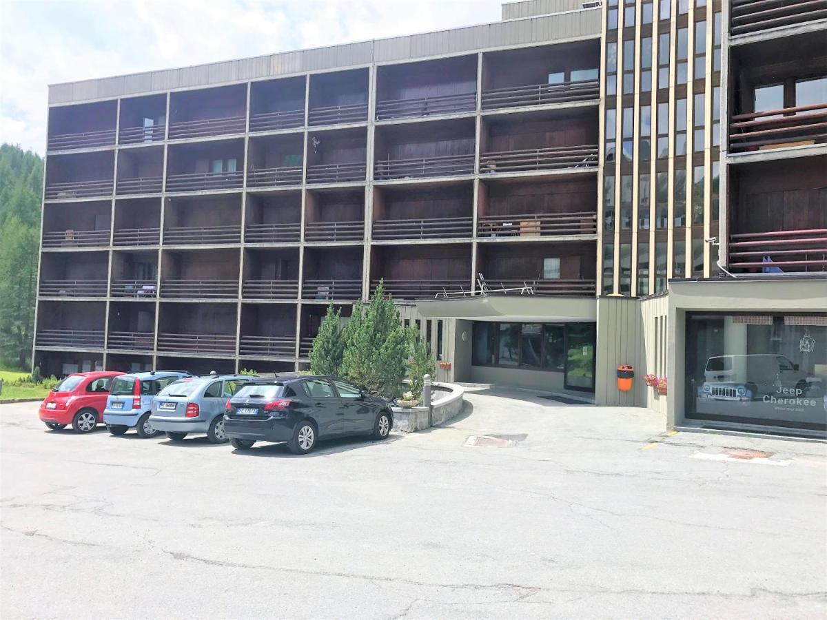 Ferienwohnung Complesso “I Dadi” Breuil-Cervinia Exterior foto